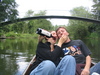 http://www.travelingshoe.com/photos/oxford/punting/Punting - 06.jpg