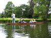 http://www.travelingshoe.com/photos/oxford/punting/Punting - 18.jpg