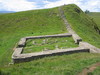 http://www.travelingshoe.com/photos/wilmers/housesteads/Hadrian's Wall-16.JPG